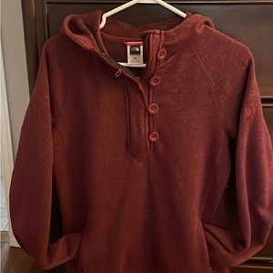 The North Face Women’s Fleece Hoodie